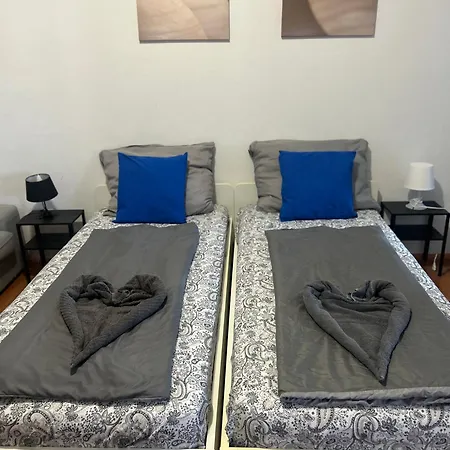 Blue Plaza Appartement *